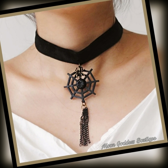 Gothic Leather Spider Web Choker Halloween Necklace